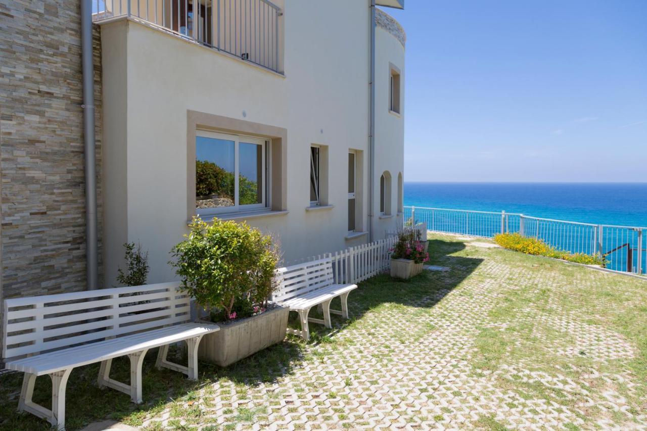 Borgo Degli Dei - Affittacamere Poseidone Parghelia Exterior foto