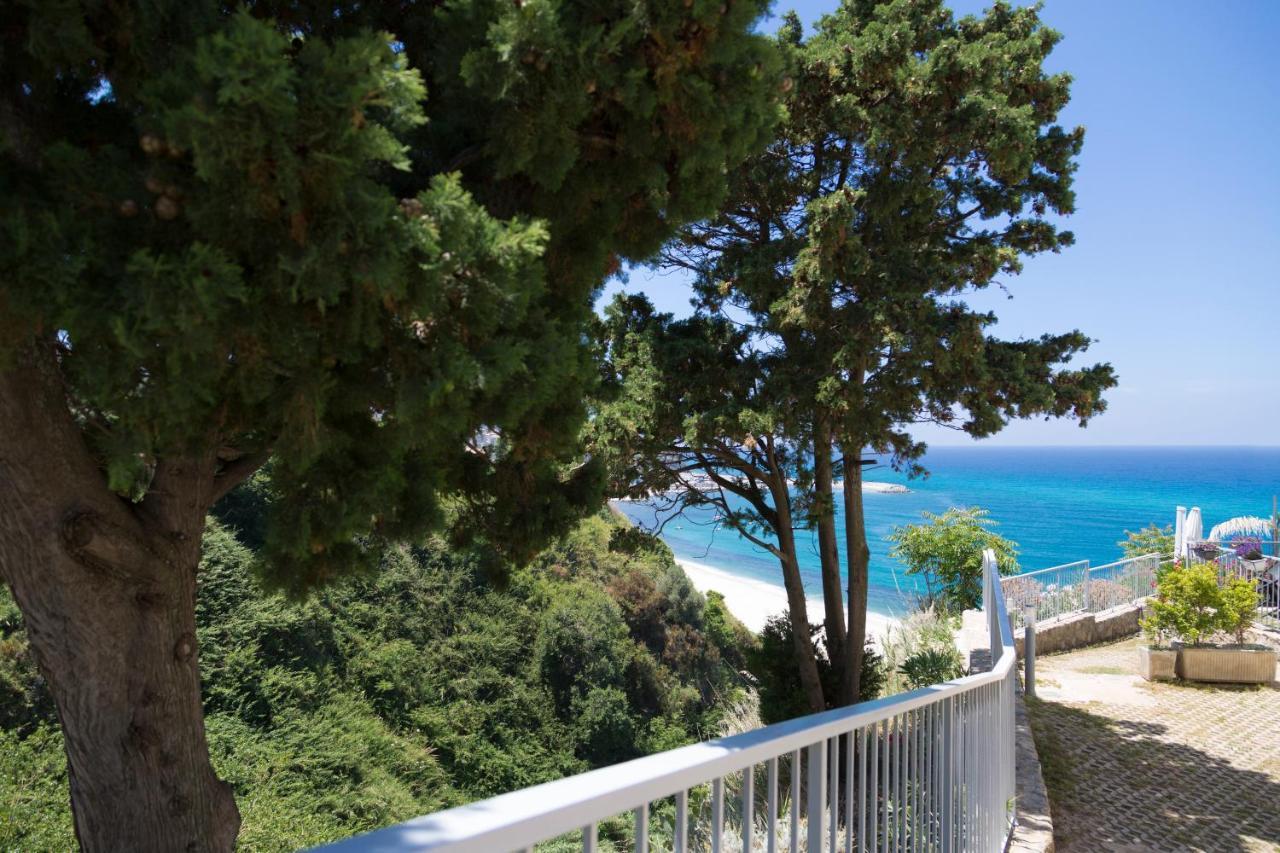 Borgo Degli Dei - Affittacamere Poseidone Parghelia Exterior foto