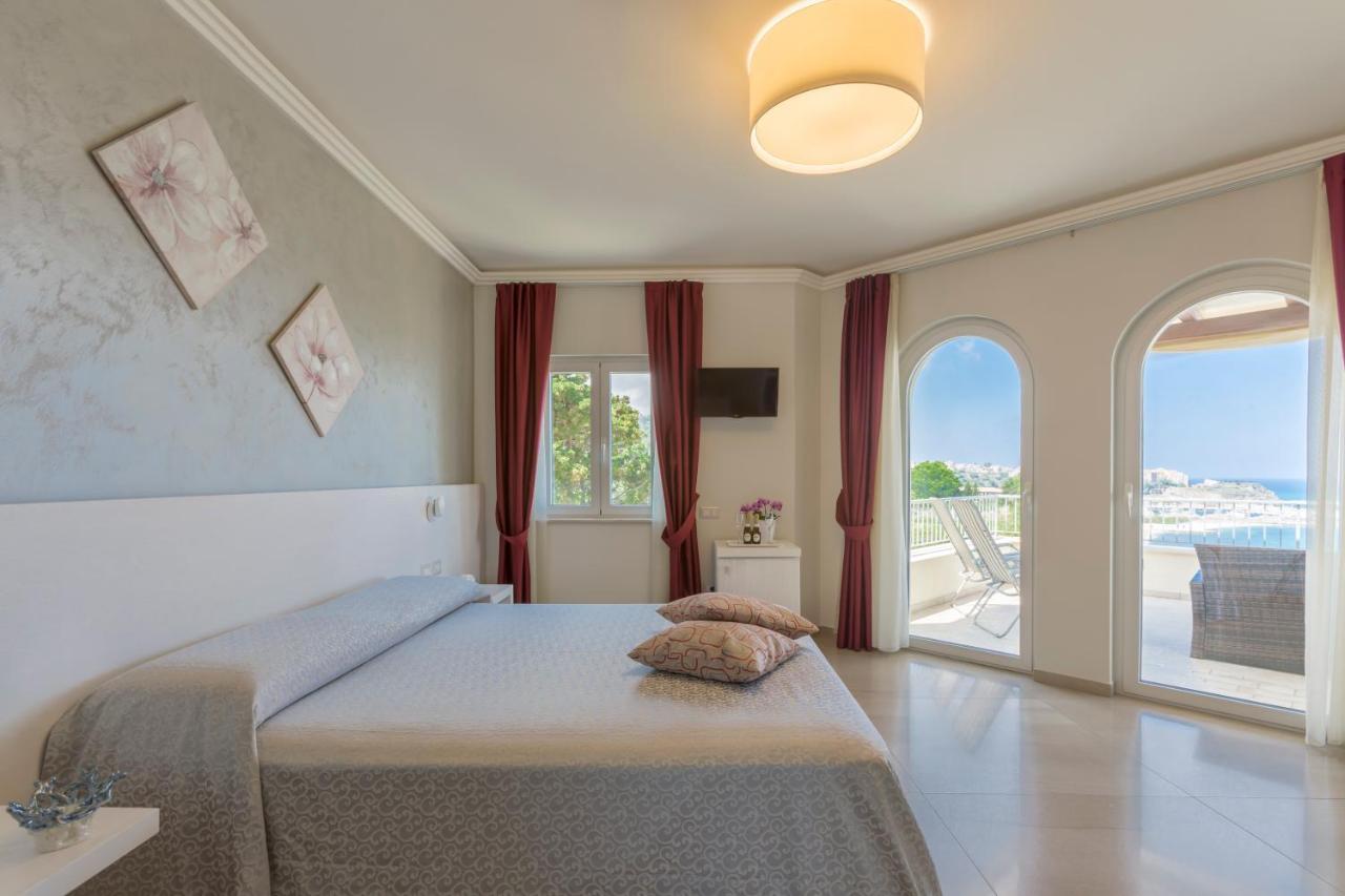 Borgo Degli Dei - Affittacamere Poseidone Parghelia Exterior foto