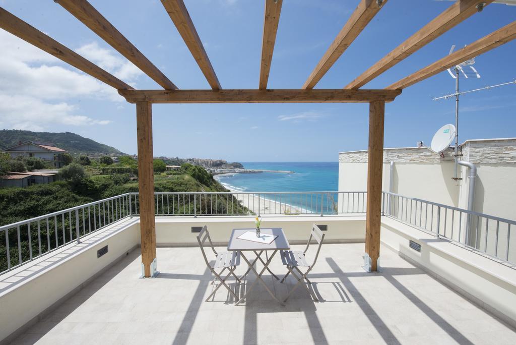 Borgo Degli Dei - Affittacamere Poseidone Parghelia Exterior foto